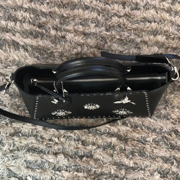 Cromia Leather Bag with adorable embellishment - Picture 6 of 8